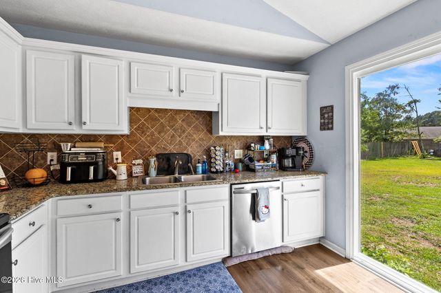 207 Somerset Drive, Raeford, NC 28376