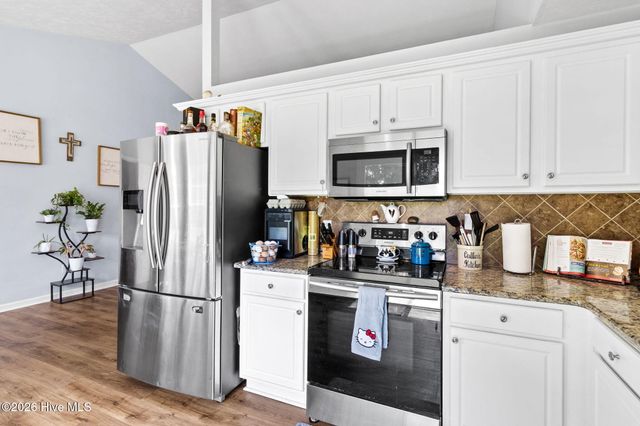207 Somerset Drive, Raeford, NC 28376