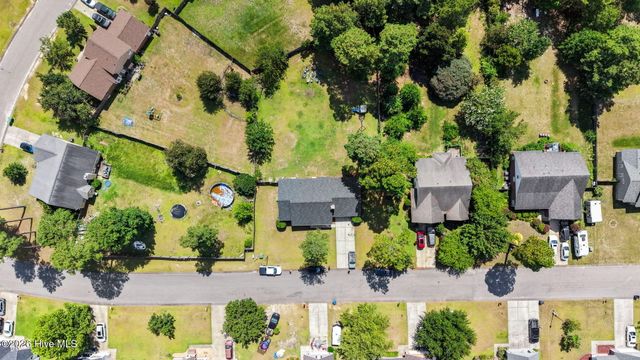 207 Somerset Drive, Raeford, NC 28376