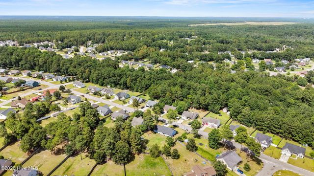 207 Somerset Drive, Raeford, NC 28376