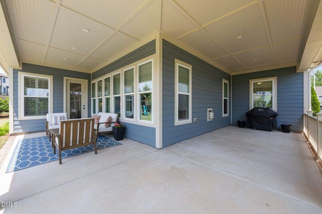 208 Cedar Wren Lane, Holly Springs, NC 27540