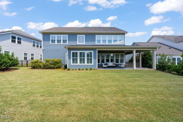 208 Cedar Wren Lane, Holly Springs, NC 27540