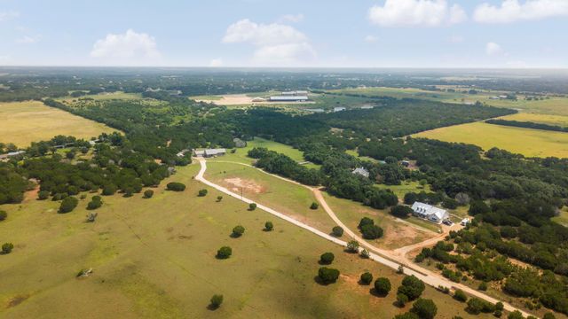 2110 County Road 285, Liberty Hill, TX 78642
