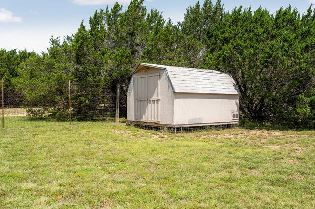 2110 County Road 285, Liberty Hill, TX 78642