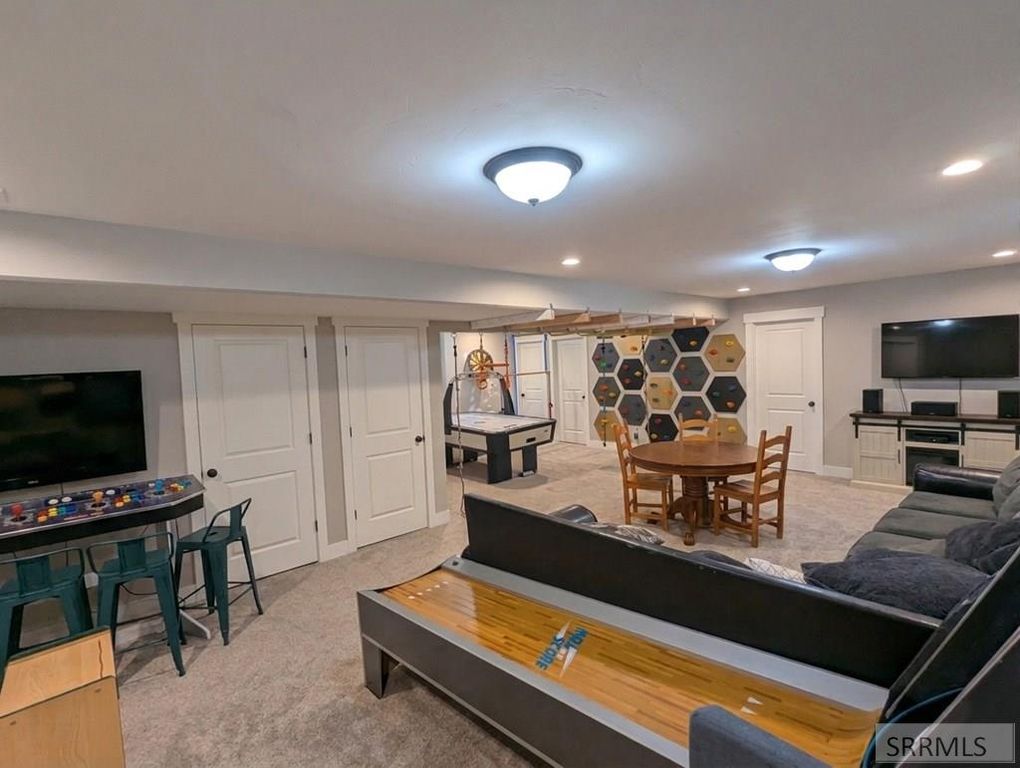 Image 20 of property listing at 6019 Lemhi Street, Idaho Falls, ID 83404