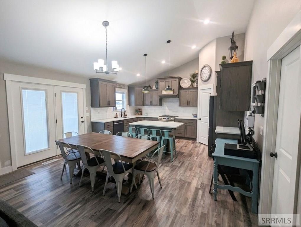 Image 8 of property listing at 6019 Lemhi Street, Idaho Falls, ID 83404
