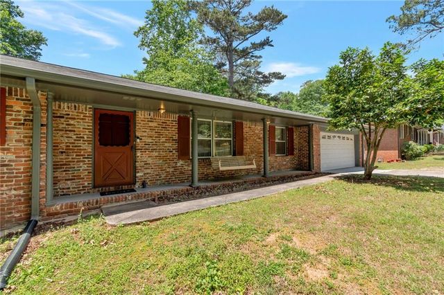 1289 Renee Drive SW, Lilburn, GA 30047