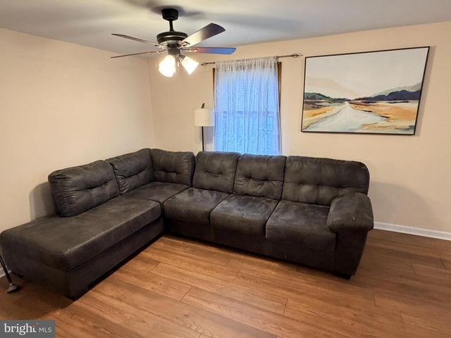 92 FLORENCE AVE, Aston, PA 19014