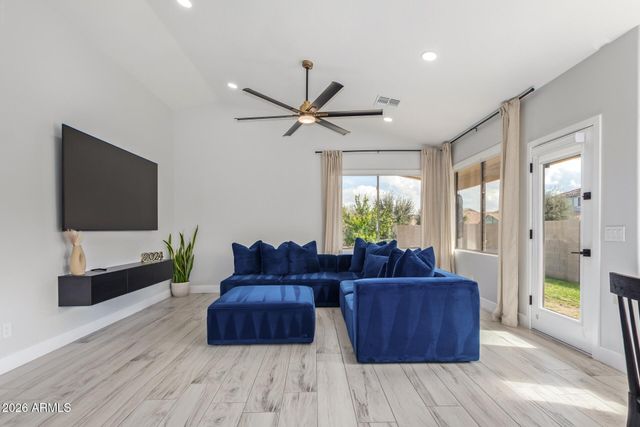 16019 W LINDEN Street, Goodyear, AZ 85338