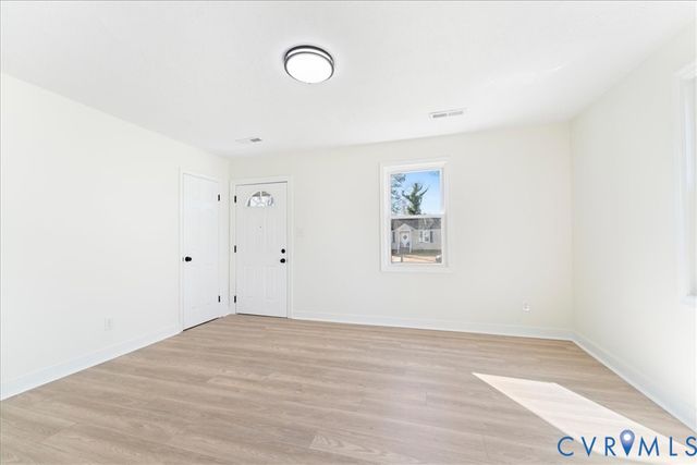 1906 Hobson Ln, Richmond, VA 23223