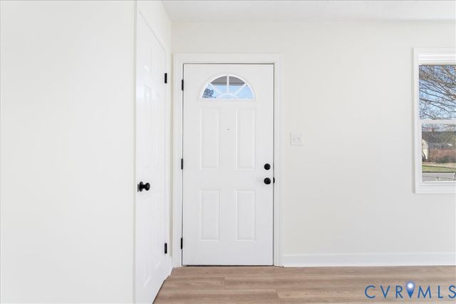 1906 Hobson Ln, Richmond, VA 23223