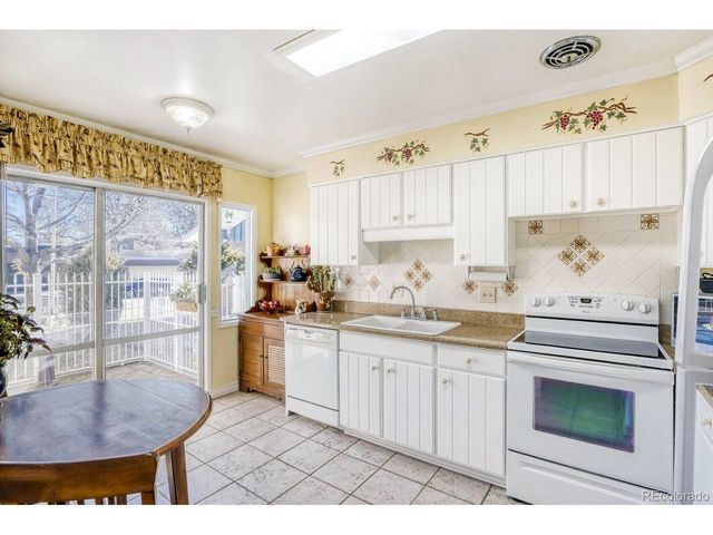 7453 W Cedar Cir, Lakewood, CO 80226