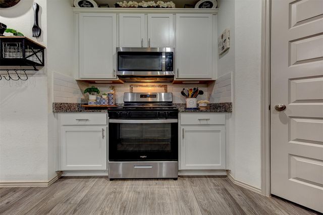 9705 Wall Street, Texas City, TX 77591