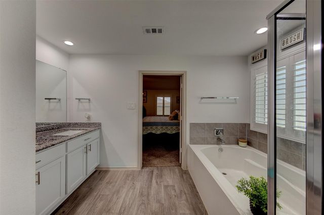 9705 Wall Street, Texas City, TX 77591