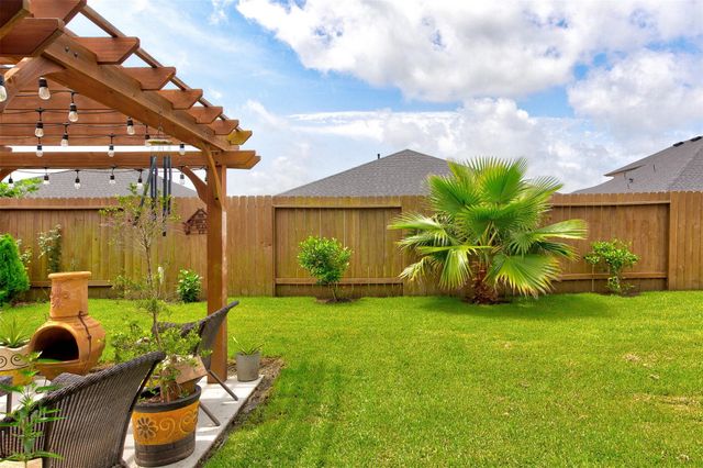 9705 Wall Street, Texas City, TX 77591