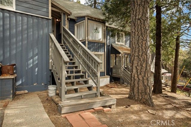 27472 Meadow Dr, Crest Park, CA 92326