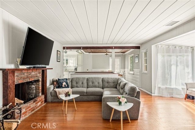 27472 Meadow Dr, Crest Park, CA 92326