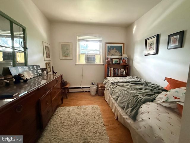 210 E PROVIDENCE RD, Lansdowne, PA 19050