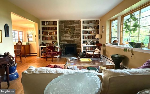 210 E PROVIDENCE RD, Lansdowne, PA 19050