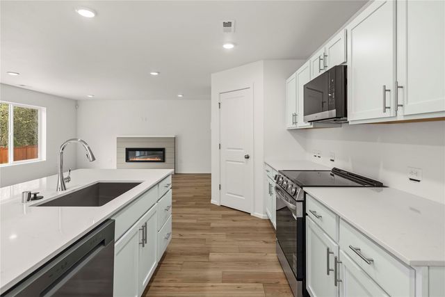 1380 Salzer Creek Loop, Centralia, WA 98531