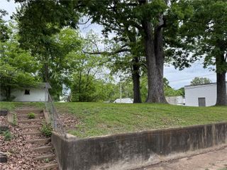 645 N 9th Street, Poplar Bluff, MO 63901
