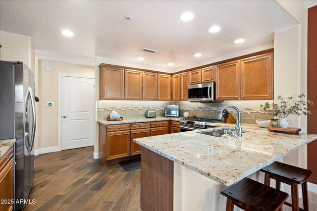 19700 N 76TH Street 2145, Scottsdale, AZ 85255