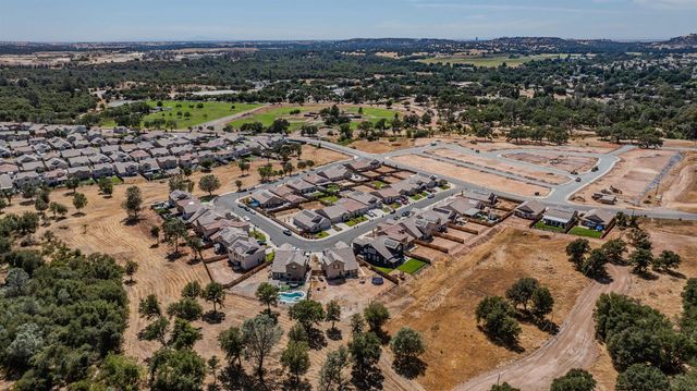 670 Morning Glory Cir, Ione, CA 95640