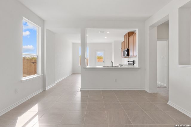 5222 BIG OAK RUN, Elmendorf, TX 78112