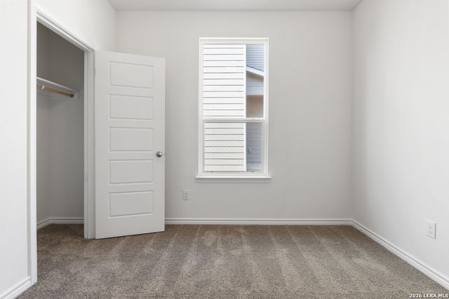 5222 BIG OAK RUN, Elmendorf, TX 78112