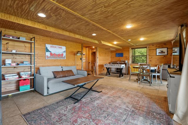 61851 Ochala Drive, Newberg Twp, MI 49061