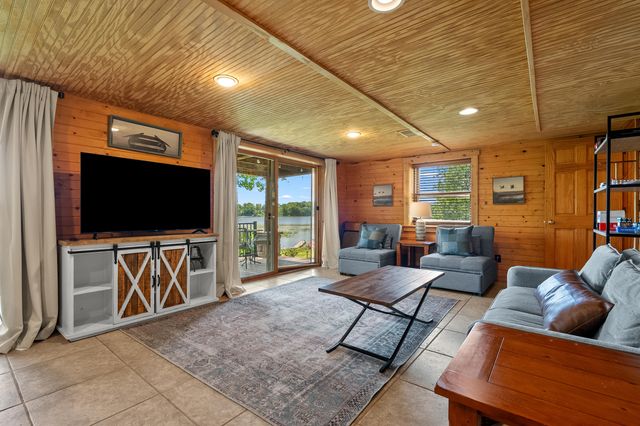 61851 Ochala Drive, Newberg Twp, MI 49061