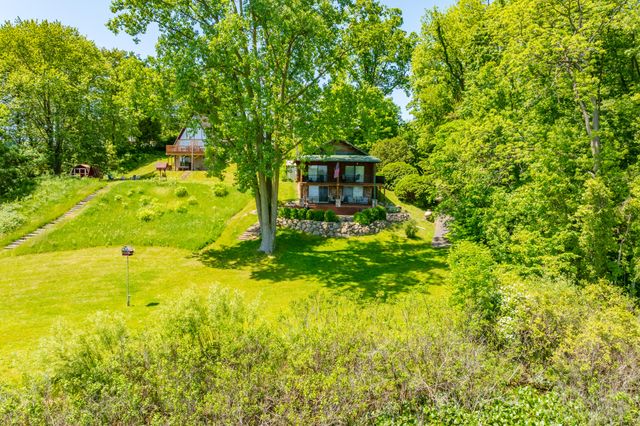 61851 Ochala Drive, Newberg Twp, MI 49061