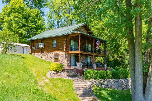 61851 Ochala Drive, Newberg Twp, MI 49061