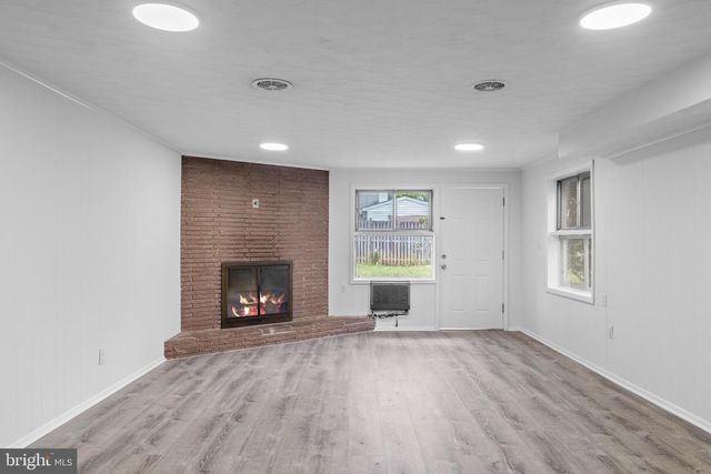 2302 VEIRS MILL RD, Rockville, MD 20851