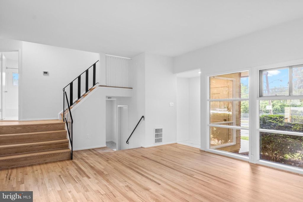 2302 VEIRS MILL RD, Rockville, MD 20851