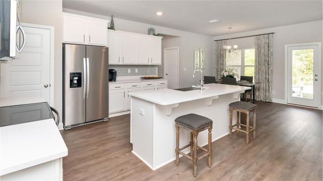 8494 Mary Braxton Drive, Semmes, AL 36575