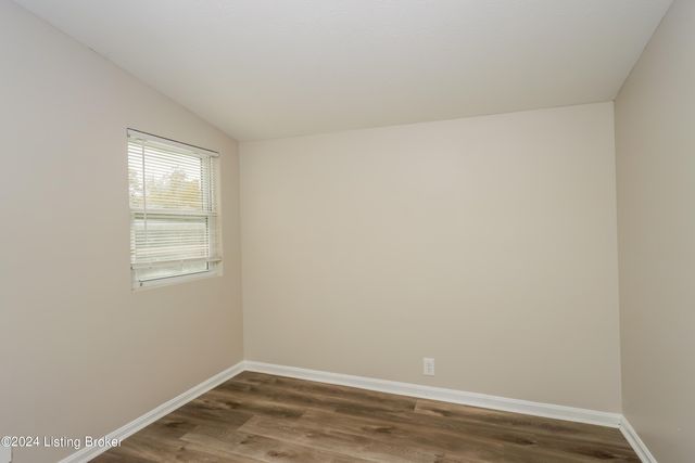 1105 S 32nd St, Louisville, KY 40211