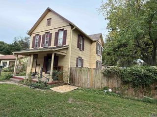 1228 NE Winfield AVE, Topeka, KS 66616