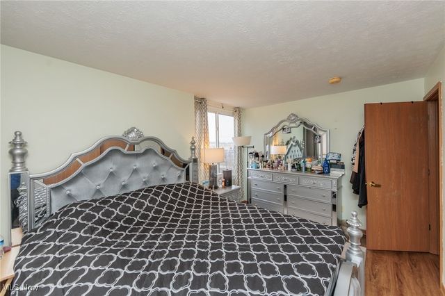 25735 Lorain Road 421, North Olmsted, OH 44070