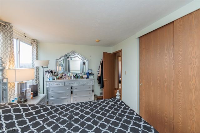 25735 Lorain Road 421, North Olmsted, OH 44070