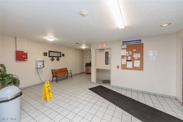 25735 Lorain Road 421, North Olmsted, OH 44070