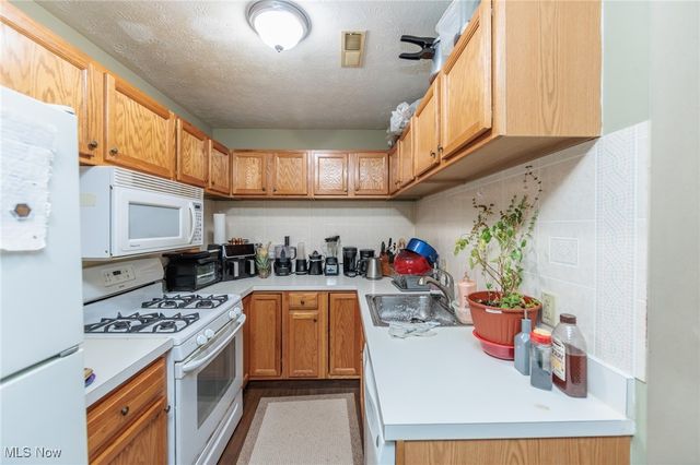 25735 Lorain Road 421, North Olmsted, OH 44070