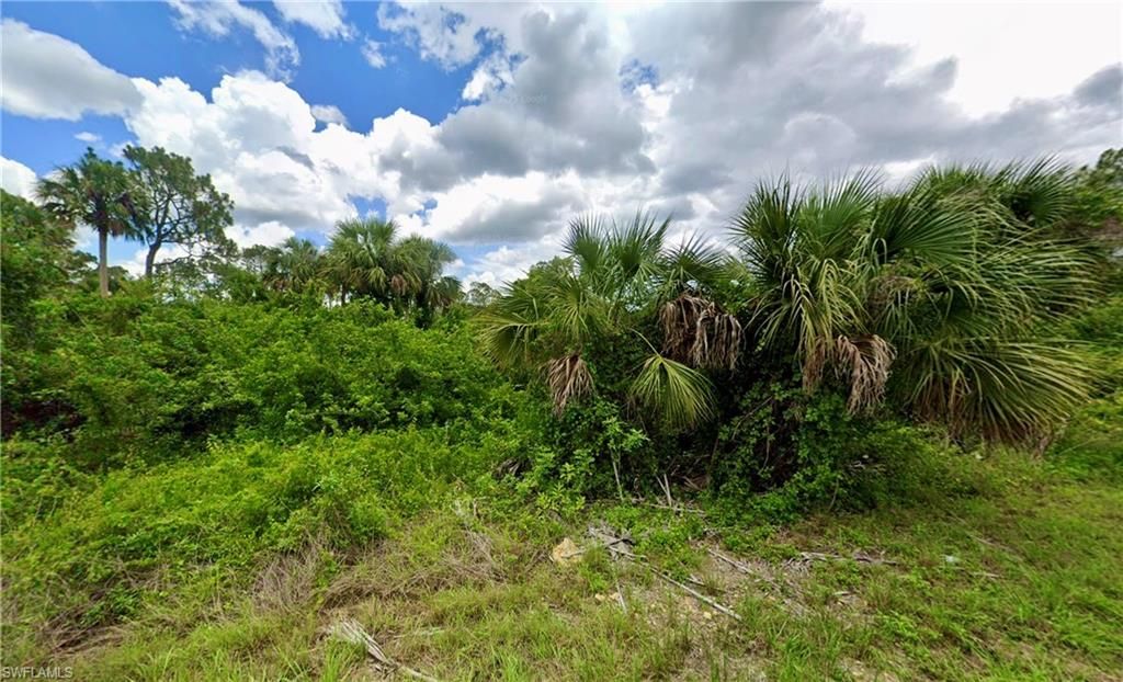 620 Lombardy CT, LEHIGH ACRES, FL 33972 — photo 2