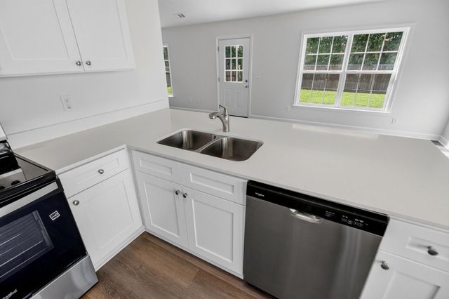 156 Cotillion Crescent, Summerville, SC 29483