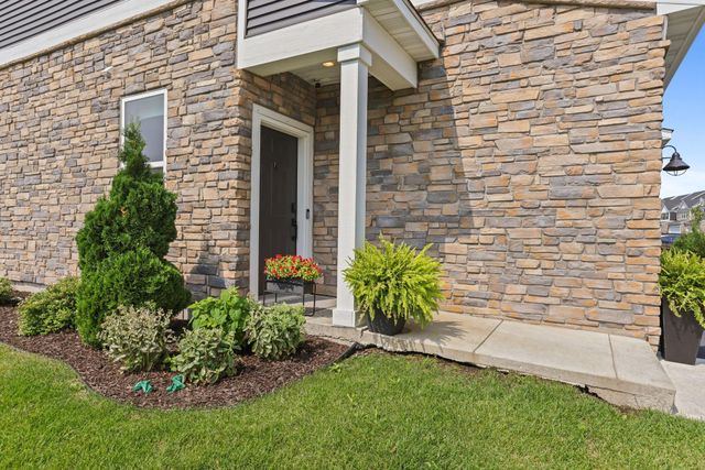 17902 Giants Way, Lakeville, MN 55044