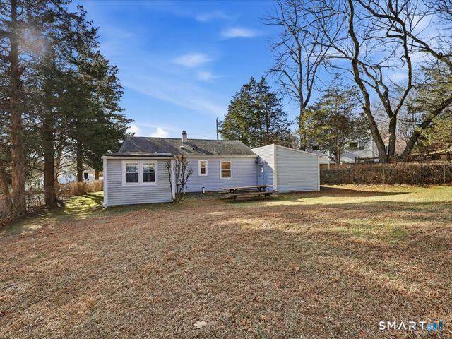 23 Jenna Road, Wallingford, CT 06492