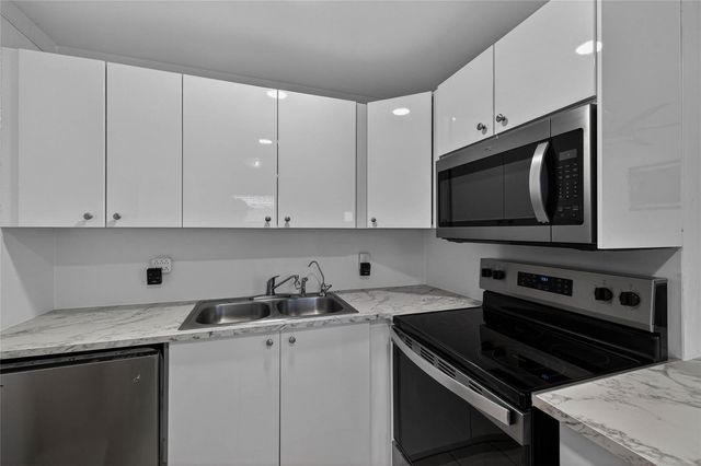 51 Farnham C, Deerfield Beach, FL 33442