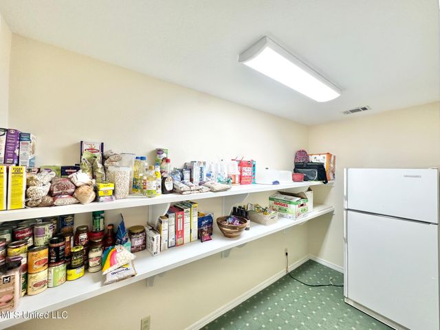 6001 Wooded Acres Road, Vancleave, MS 39565
