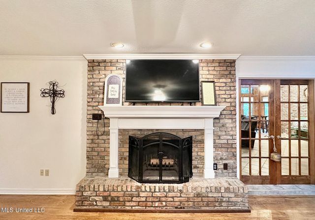 6001 Wooded Acres Road, Vancleave, MS 39565