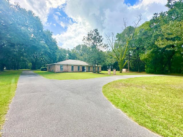 6001 Wooded Acres Road, Vancleave, MS 39565